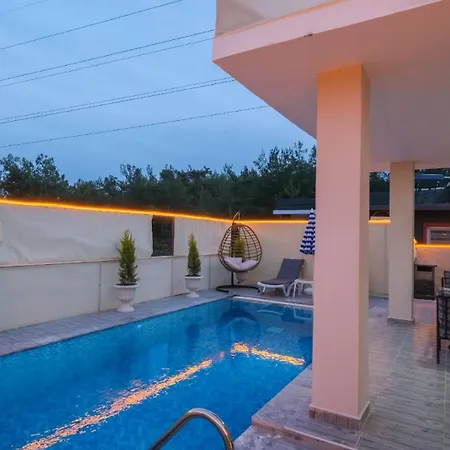 Hotel Oender 4*